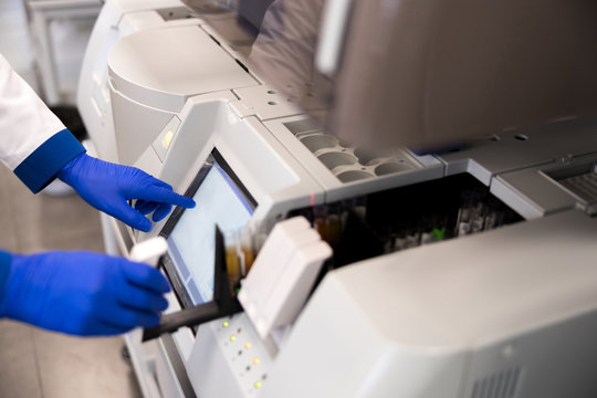 Immunoassay Analyzer